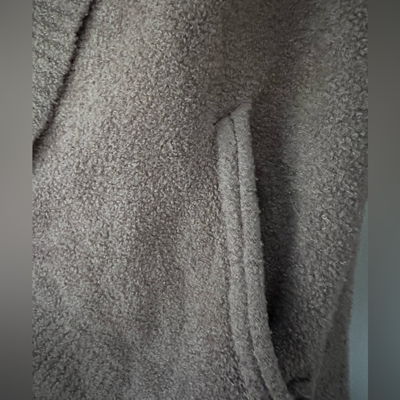 Barefoot Dreams® CozyChic
Lite® Circle Cardigan - Picture 8 of 12